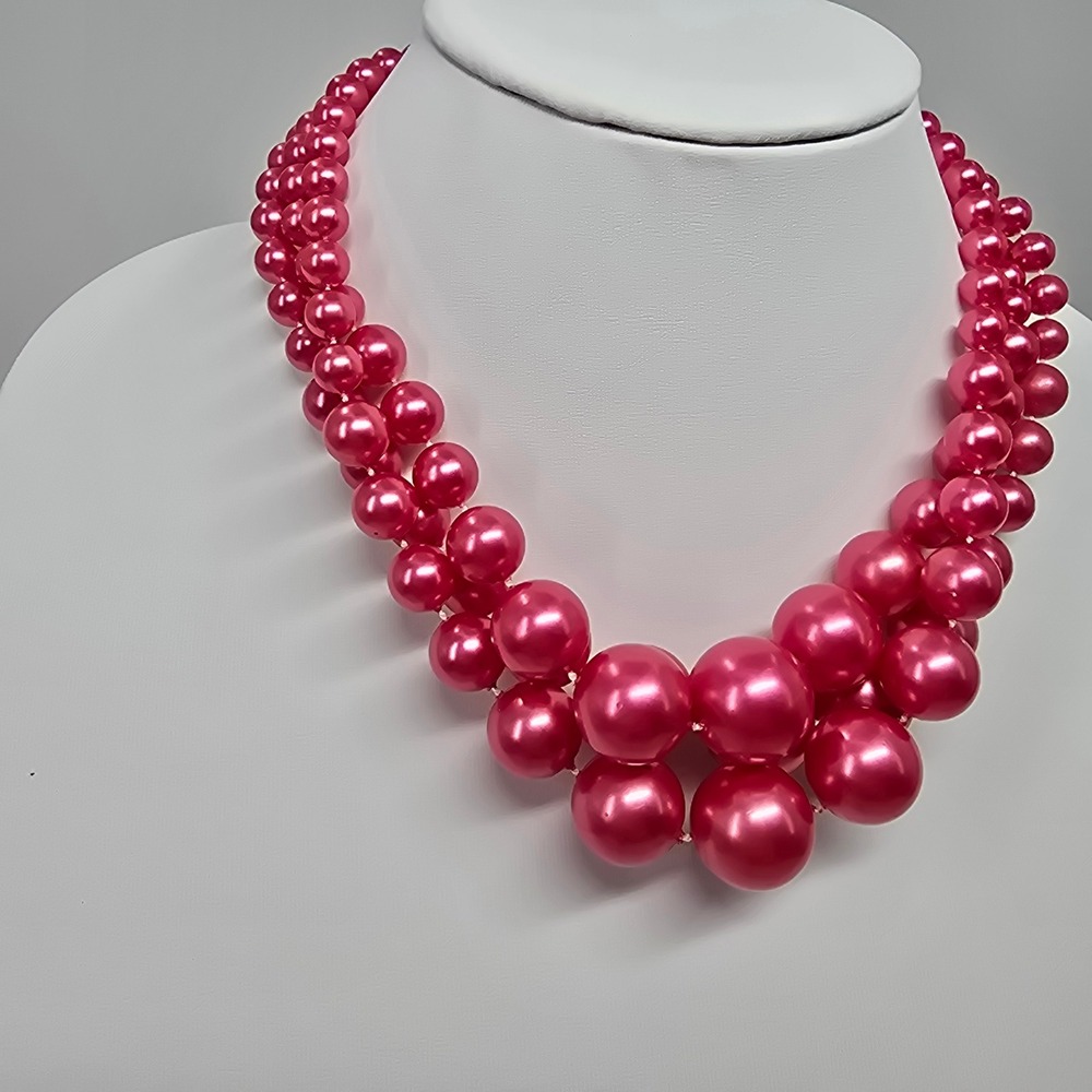 Vintage Hot Pink Faux Pearl Necklace Three Strand Graduated Bubblegum Ball Bead - Picture 8 of 10